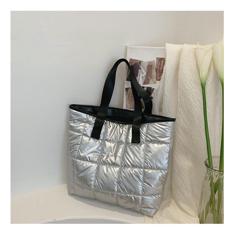 

Женская сумка через плечо из космического хлопка серебряный