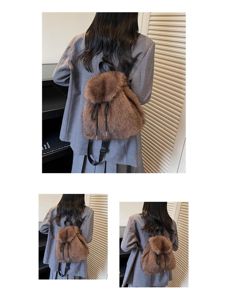 Pluszowy plecak: Modny styl jesienno-zimowy, casualowy i wszechstronny, wysokiej klasy puszysty design o dużej pojemności