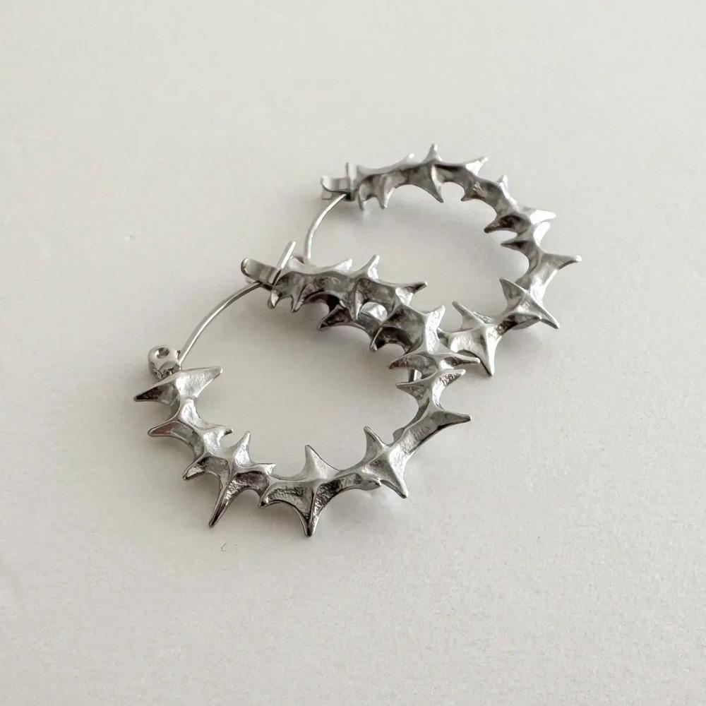 Personality Gothic Stainless Steel Circle Thorns Hoop Earrings for Women Street Punk Hip-hop Earrings Jewelry Accessories Gifts