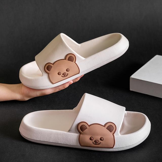 Summer New Women Men Slippers Sandals Beach Slides Flip Flops Cartoon Bear Thick Sole Boys Girl Unisex Bathroom Shoes Zapatillas