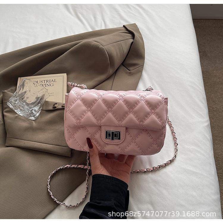 Gentle Texture Lock Temperament Chain Small Bag Women's 2025 Spring New Versatile AINS Crossbody Bag Small Square Bag