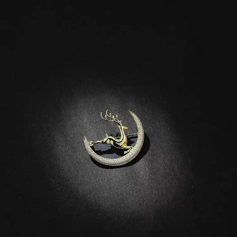Moon Landing Brooch, Elegant and Luxurious Jewelry, High-Quality Anti-Glare Scarf Clasp