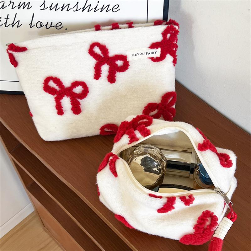 Cute Sweet Plush Makeup Bag Large Capacity Soft Storage Bag Large Clutch Portable Travel Cosmetic Toiletry Bags For Girls Gift