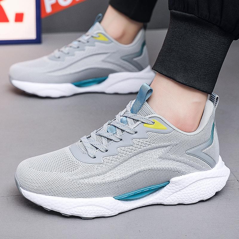 Refreshing and breathable low-top mesh casual shoes are really explosive, soft-soled cushioning rebound sneakers, large-size running shoes.