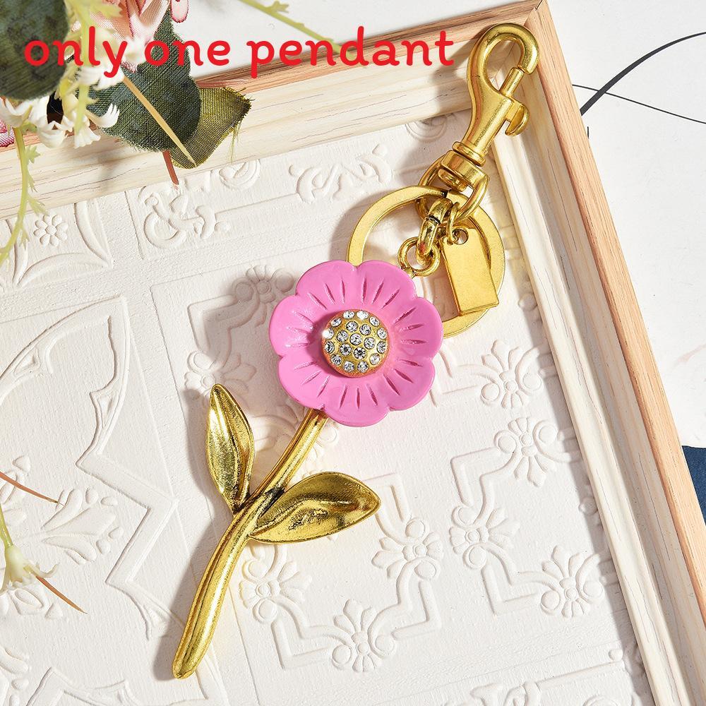Style Daisy Bag Charm With Rhinestones For Fashionable Handbags And Gifts
