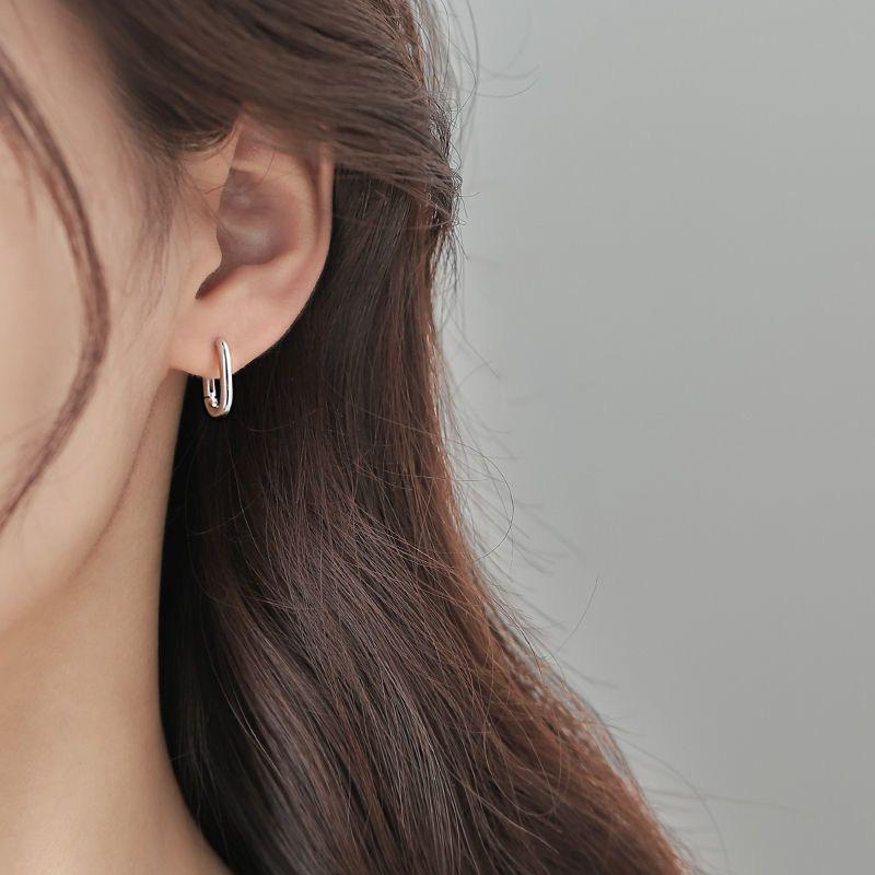 Retro Hong Kong Style Oval Ear Cuffs - Celebrity & Niche European Fashion