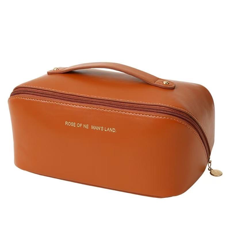 

Большая кожаная дорожная косметичка для женщин, косметический органайзер, вместительная косметичка для хранения, женская косметичка коричневый