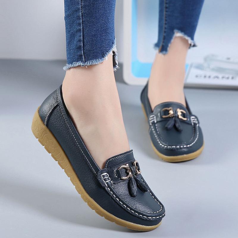 Autumn mother shoes single shoes women's flat bottom women's Doudou shoes genuine leather flat heel soft sole leather shoes large size women's shoes