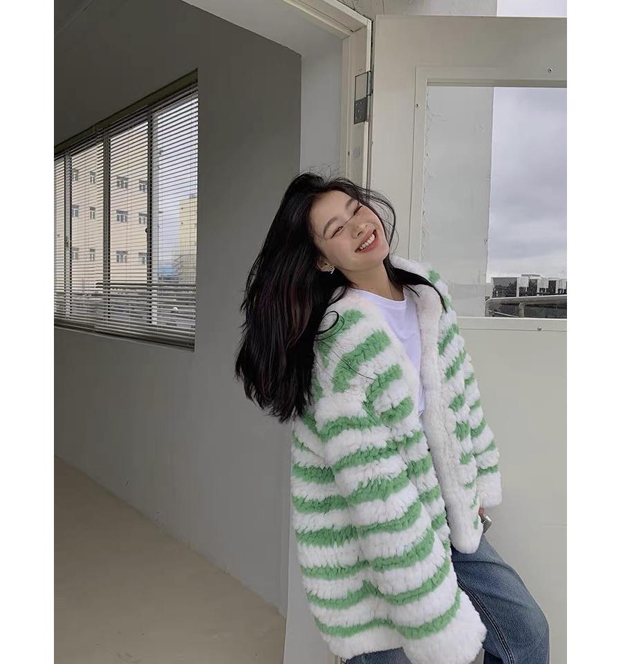 

Новый полосатый кардиган средней длины.