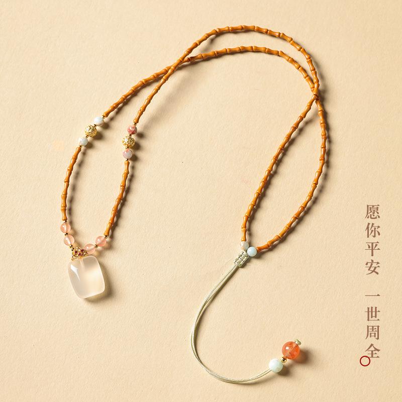 White agate auspicious cloud wish-fulfilling lock pendant, auspicious peace lock, chalcedony, olive stone, bamboo knot, new Chinese style clavicle