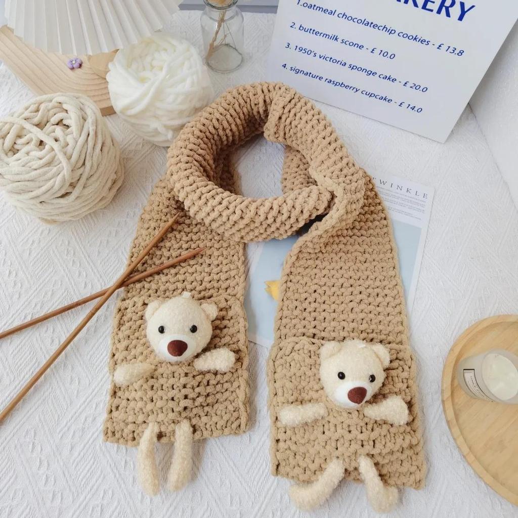 Pocket Bear Hand-Knitted Wool Scarf DIY Kit - Homemade Gift for Partner