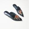 Chengmei Foot New Flat-bottomed Slippers Embroidered Pointed Women's Shoes Retro Half Slippers Women