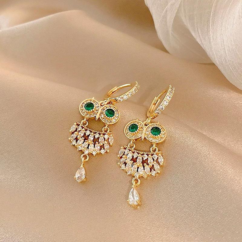 Versatile Bow Girl Earrings with Elegant Geometric Shapes, Personalized and Trendy Earrings for Women