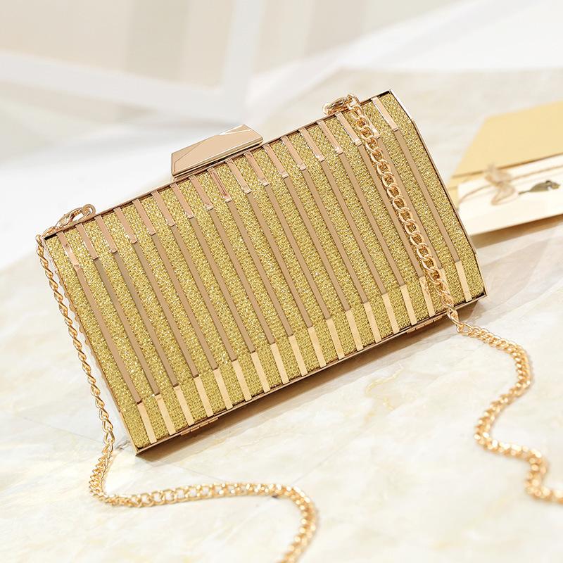 New Slanted Cross chain Small Square Bag for Women Korean Version Easy To Wear Iron Net Handheld Dinner Bag