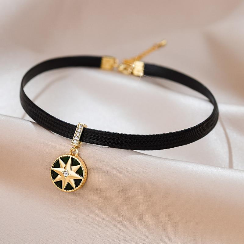 Retro Octagonal Compass Necklace, Trendy Collarbone Chain, Elegant Leather Rope Neck Strap