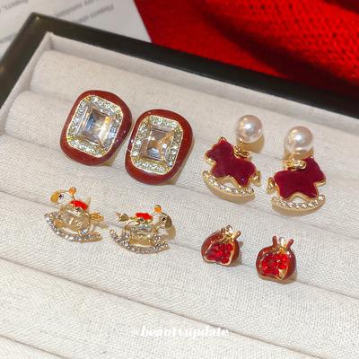 Diamond Dripping Oil Geometric Square Pony Stud Earrings Ankola Red Autumn and Winter Earrings Light Luxury Earrings Women