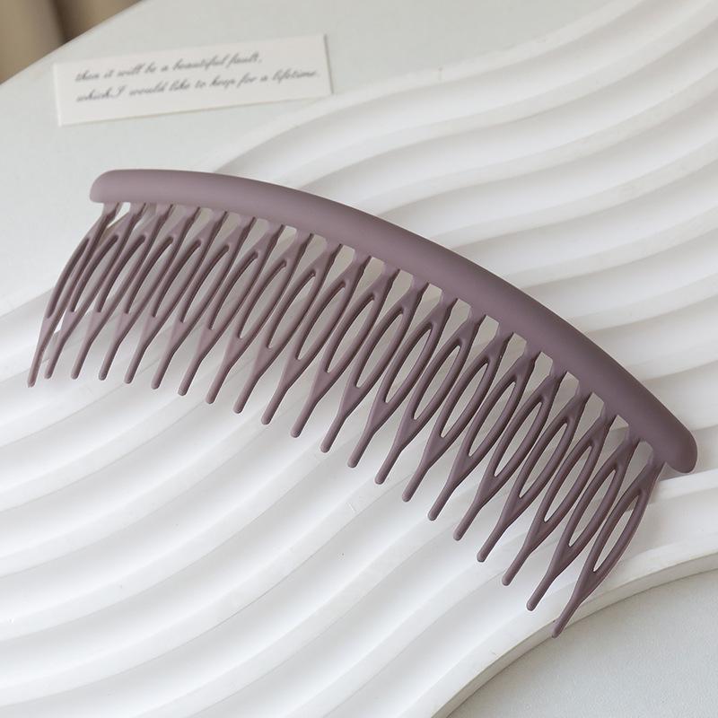 Non-Slip Hair Comb & Clip for Finishing Broken Hair, Adult Bangs, and Top of Head Styles.