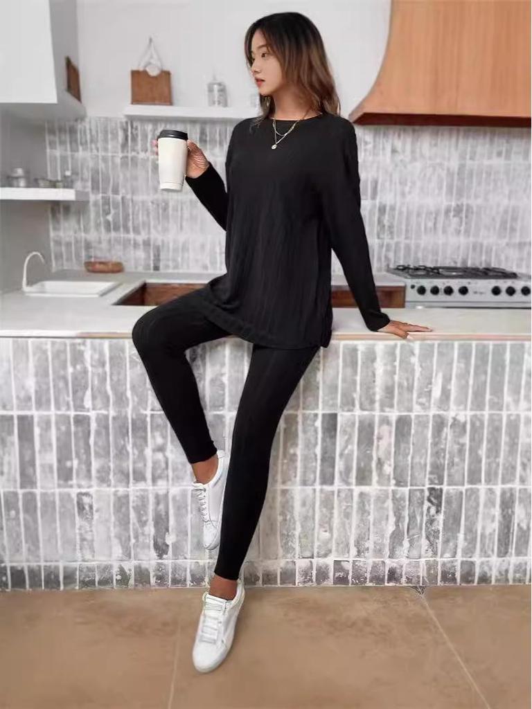 Women's 2024 Autumn Fashion Rib-Knit Two-Piece Set: Casual Loose-Fit Round Neck
