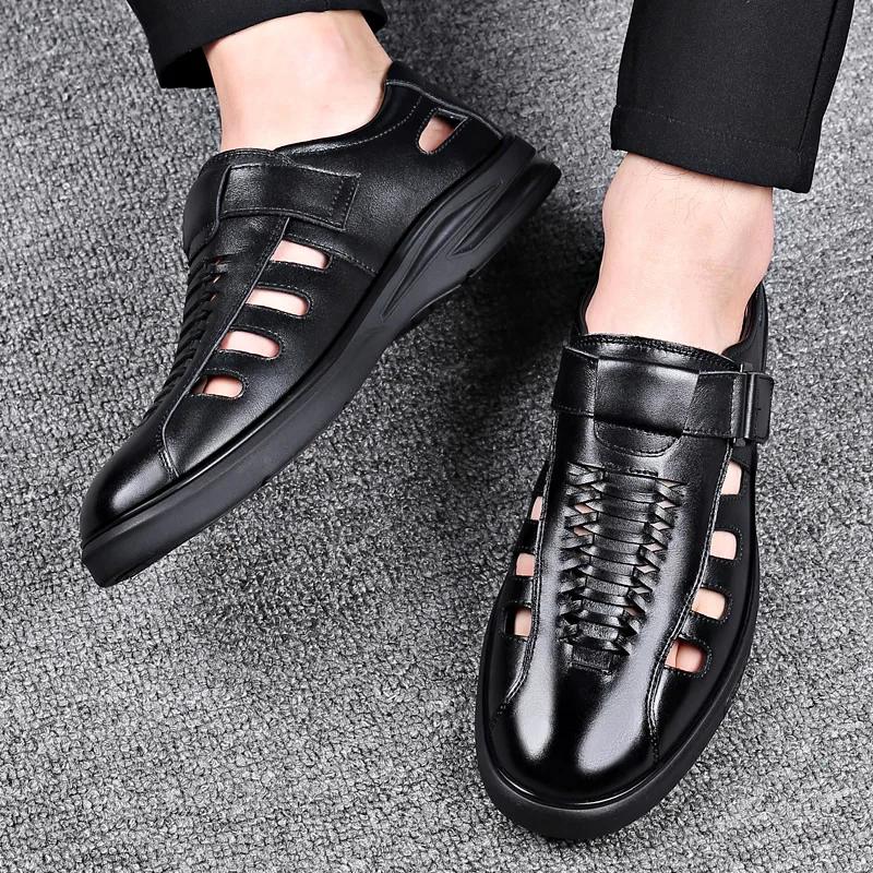 Summer New Designer Hollow Out Lightweight Breathable Sandals Cowhide Comfortable Fashionable Men's Round Toe Soft Sole Loafers