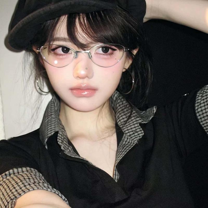 2025 Retro Y2K Golden Silvery Cat Eye Frame Glasses Fashion Eye Protection Women Reading Computer Anti Blue Light Eyeglasses