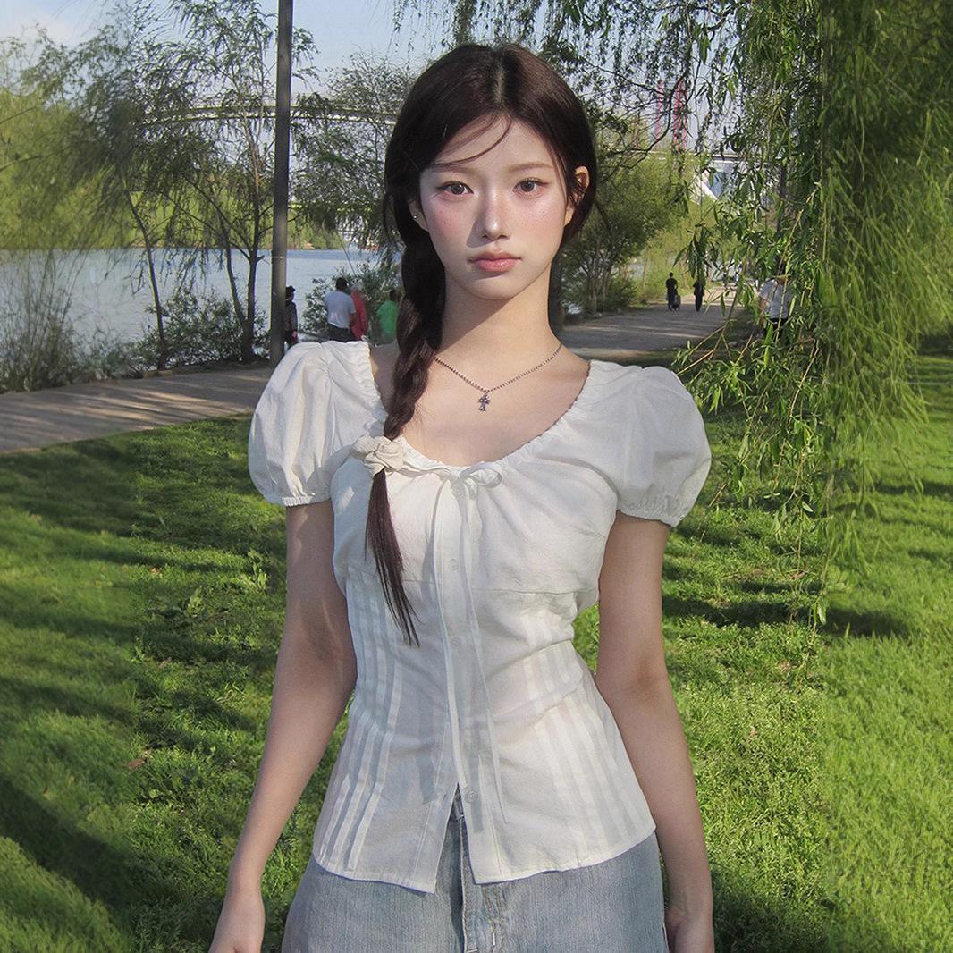 

Это нишевый топ-французский топ с завязками в лесном стиле, повседневного и свободного кроя, и японская ретро-рубашка с короткими рукавами. XL белый