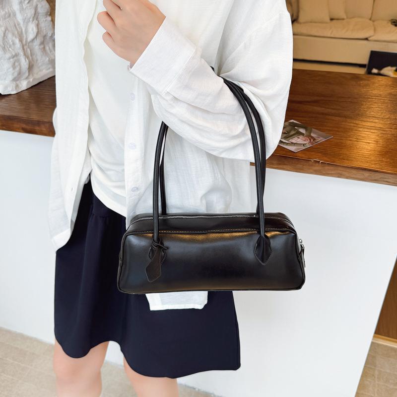 Minimalist Leather Women's Bag, Solid Color Retro Underarm Bag, Fashiable and Versatile Hand-held Shoulder Bags
