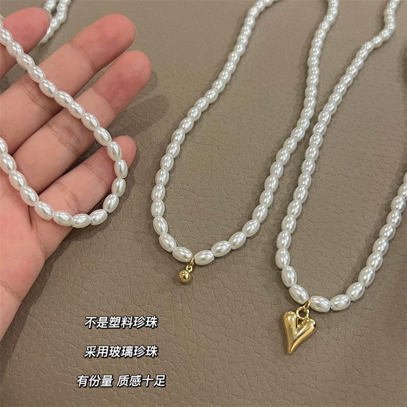 Light luxury high-quality pearl necklace women's new trendy fashion collarbone chain temperament love pendant neck chain