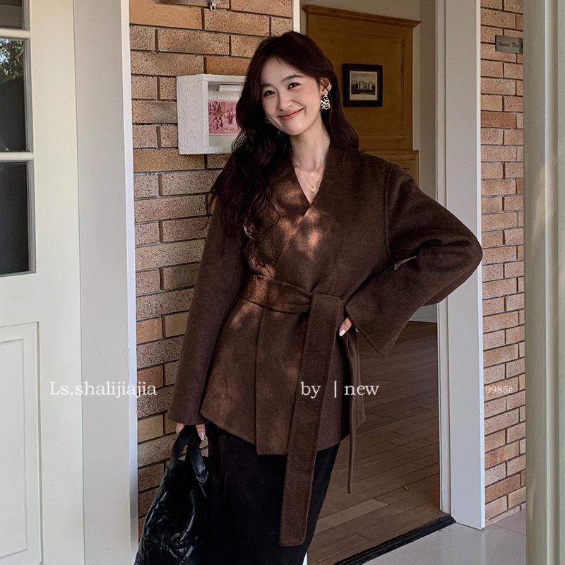 

Элегантное кашемировое пальто в корейском стиле с поясом - Зимняя коллекция Thirteen Lines для женщин Medium кофейный