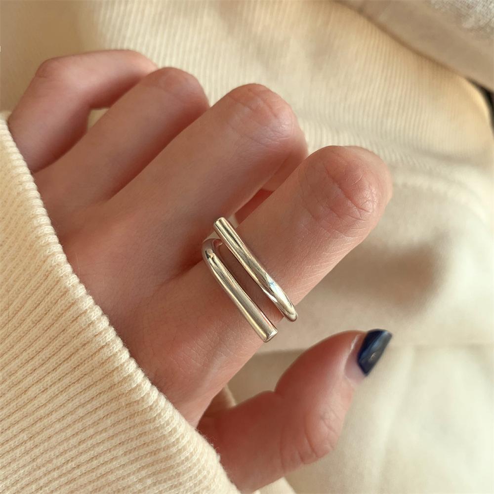 Retro S plain ring, non-fading light luxury index finger ring, open ring.