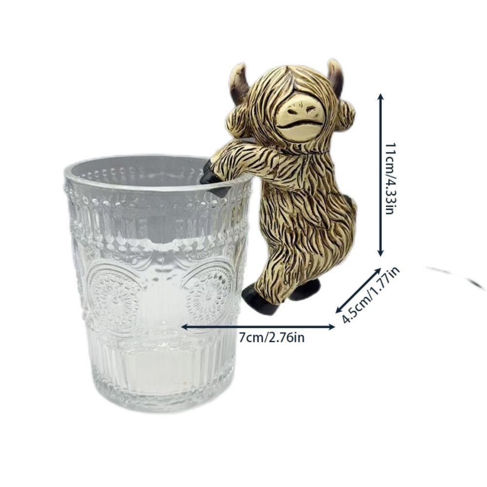 Resin Crafts Highland Cow Figurine Cartoon Climbing Cow Ornaments  For Office Outdoor Plant Decor