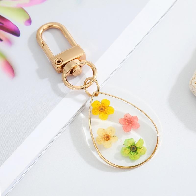 Herz Trockenblume Schlüsselanhänger Schlüsselring Für Freund Geschenk Runder Wassertropfen Gänseblümchen Anhänger Schlüssel-Accessoire Tasche Gepäck Anhänger