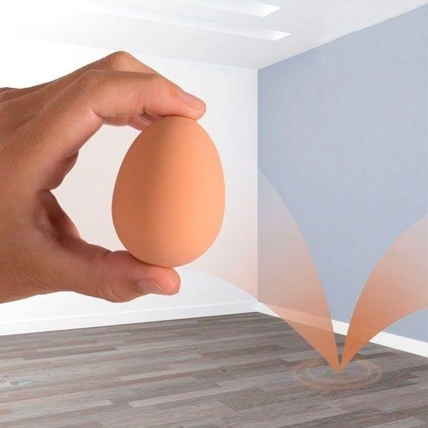 Pelota que rebota en forma de huevo