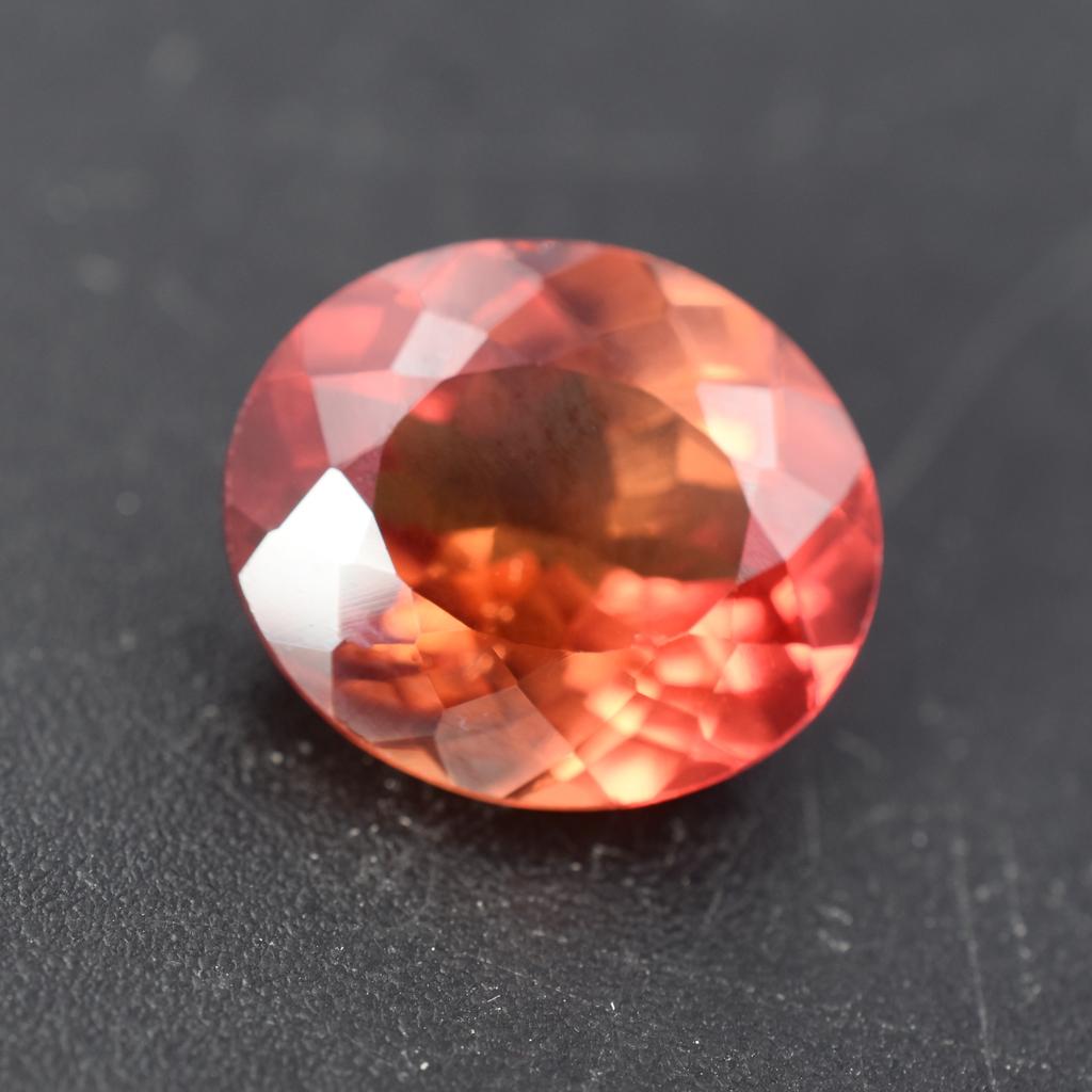 9.50 Carat Oval Cut CERTIFIED Loose Gemstone Natural Orange Ceylon Sapphire