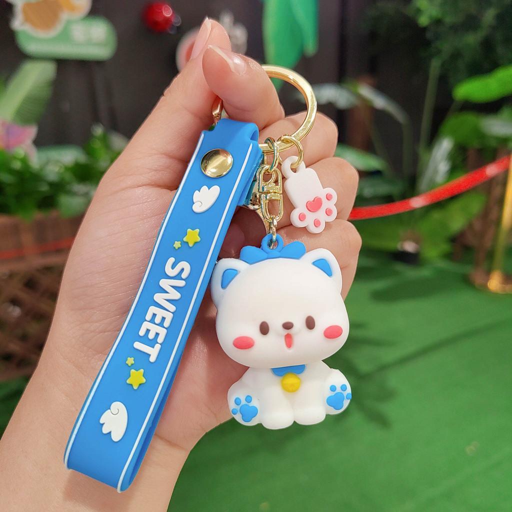 Adorable Cartoon Silicone Keychain Trinket Cute Cat Wolf Keyring For Gifting