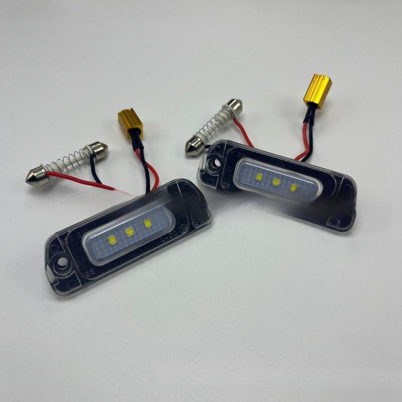 

License Plate Light Compatible with Mercedes Benz W164 X164 W251 R Class GL Class ML Class Decode Car Accessories