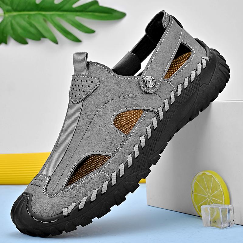 Sommer skinnsandaler for menn Håndlagde pustende strandsandaler