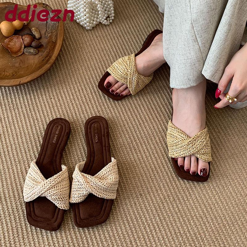 Fashion Female Slides Ladies Flats Slippers Shoes Casual Beach Soft Fashion Square Toe Women Flats Slippers Shoes Sandals Flip flops