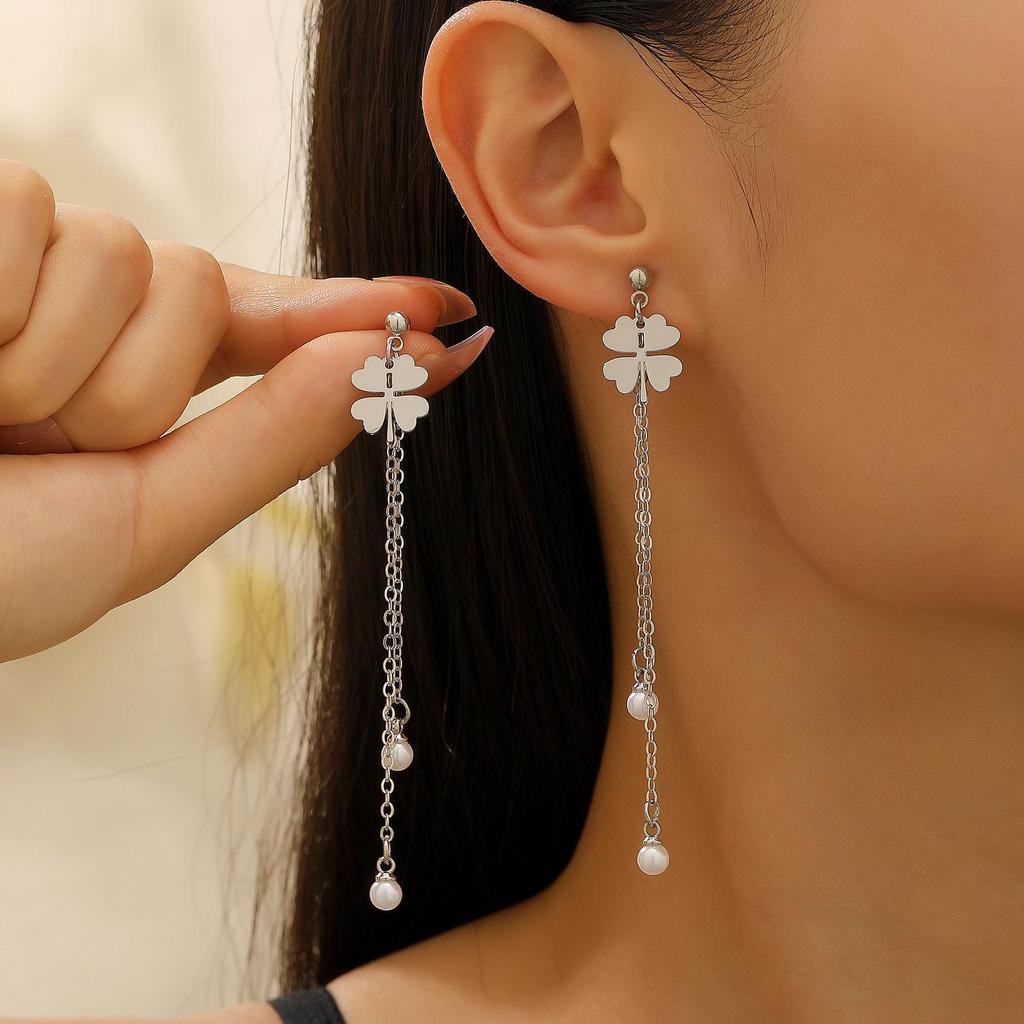 Fashion Fresh Versatile Design Lucky Grass Imitation Pearl Flower Long Tassel Earrings For Women
