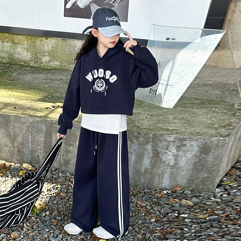 

Girls Autumn 2025 Korean-Style Hooded Sweatshirt & Sports Pants Set 170 cm