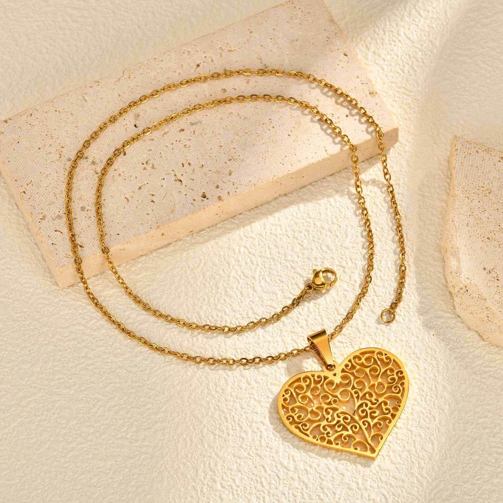 Ladies Personalized Stainless Steel Hollow Heart Tree Of Life Pendant Necklace Pn-2266