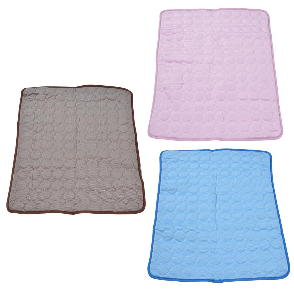 Pet Cooling Mat Soft Comfortable  Safe Pet Cooling Pad 3 Layers for Sofa for Floor
