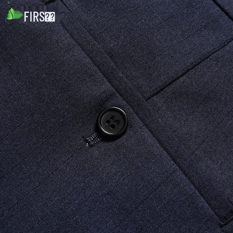 Men's Wrinkle-Resistant Slim Fit Suit