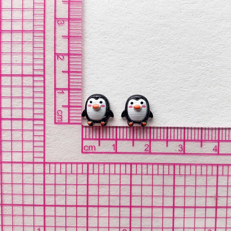 50Pcs  Cute Mini Cartoon Penguin Resin Figurine Crafts Flatback Cabochon Ornament Jewelry Making Hairwear Accessories
