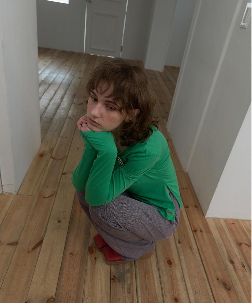 PISCESS Side Slit Long Sleeve Top_Apple Green