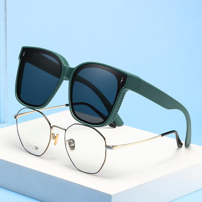 Polarized Clip-On Sunglasses: UV Protection for Myopia, Unisex.