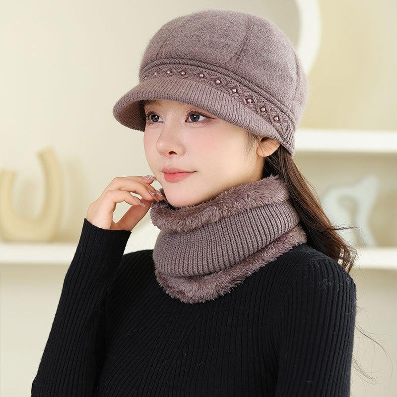 Middle-aged and old plush warm rabbit plush cap lady mother fashion cold-proof knitted hat outdoor wool hat