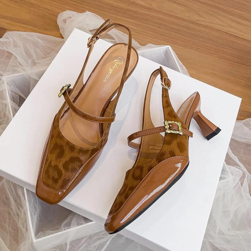 

Fashion High Quality Leopard Patent Leather Design Heeled Sandal Women Luxury Square Toe Buckle Back Strap Pumps Elegant Zapato De Mujer 35 коричневый
