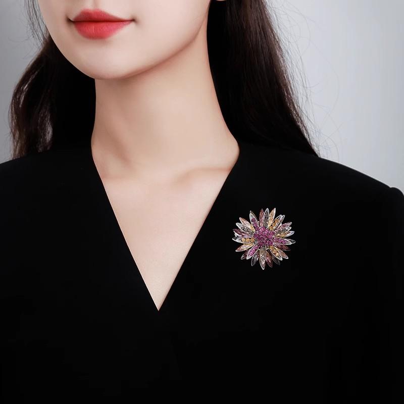 Exquisite Sunflower Brooch High-end Women's Light Luxury Crystal Brooch Pin Clothes and Accessories