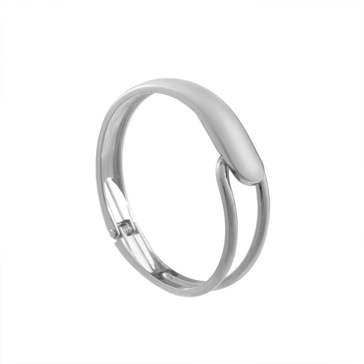 

Современный металлический браслет для женщин с электропокрытием золотом и серебром - Элегантный стиль INS серебряный