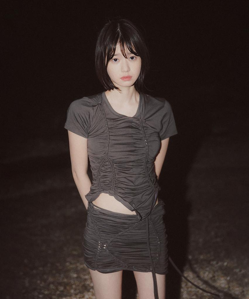Peulleeoeob Handmade Twisted T-Shirt (Fl-119_Charcoal)